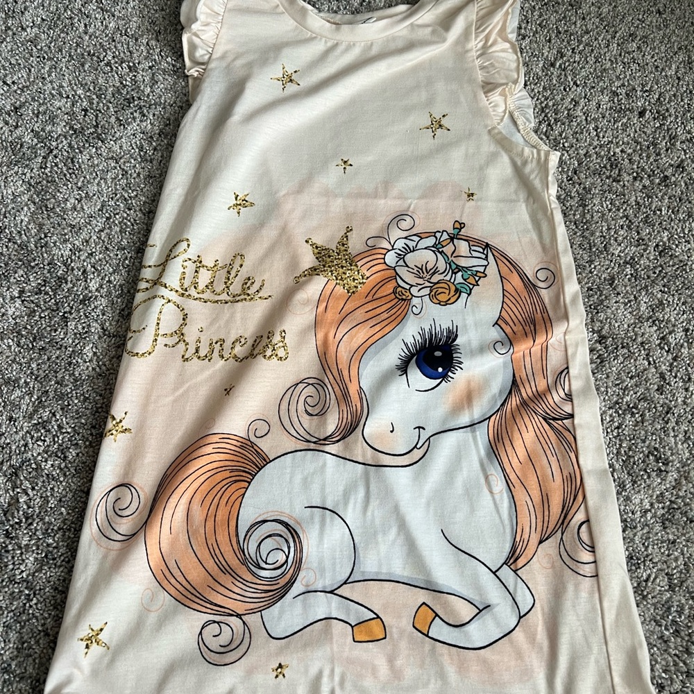 SHEIN Cream and Gold Nightgown with Whimsical Unicorn Design